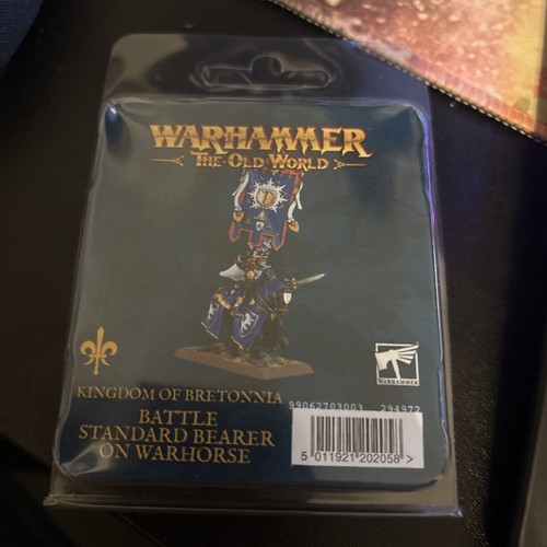 Battle standard bearer - battle,