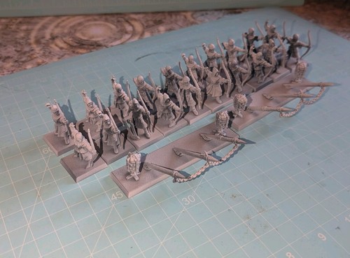 Bretonnian peasant bowmen - 20,