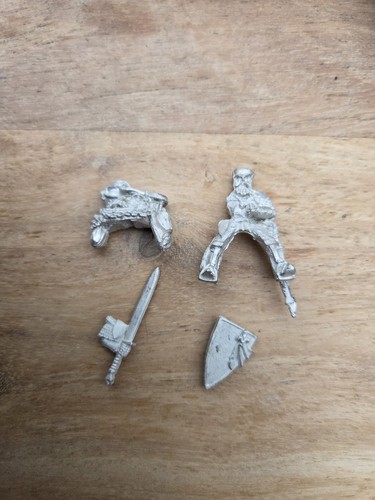 Warhammer bretonnian questing - bretonnian,