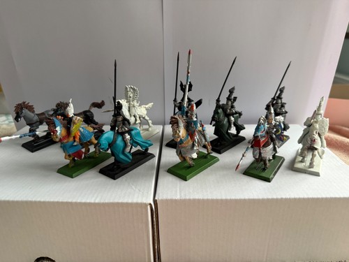 Bretonnia realm horses - x,