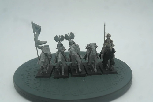 Pre loved bretonnian grail - bretonnian,