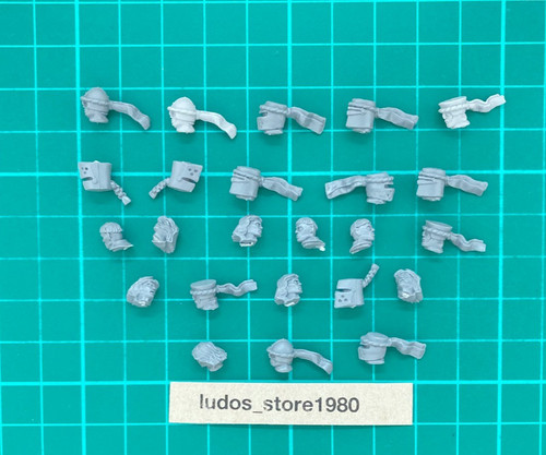 Bretonnia heads helmets - heads,